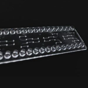 3D Serpentine Mixer Chip 1079 by microfluidic ChipShop for mixing up to three fluids, made from PC.